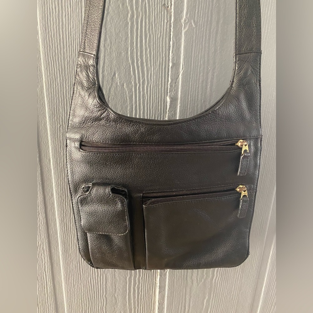 JPOurse Traveler Leather Crossbody Purse​
